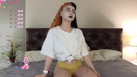 Snapshot of polidevis chatting on 11-16-25, 10:21 Candytrain online show from 11-16-25, 10:21