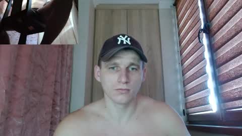 Poliglotjoe2 online show from 03-06-26, 06:54