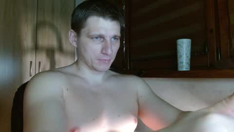 Poliglotjoe2 online show from 05-19-26, 08:37