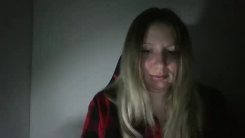 Snapshot of poliholly chatting on 02-27-26, 07:47 poliholly online show from 02-27-26, 07:47