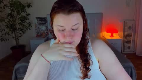 Snapshot of polinasallivan chatting on 06-10-26, 08:52 Polina online show from 06-10-26, 08:52