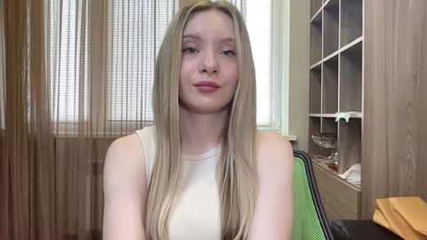 polishangel222 online show from 07-06-26, 03:03