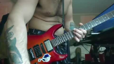 Snapshot of polishrifle3 chatting on 02-05-26, 07:02 jaws online show from 02-05-26, 07:02