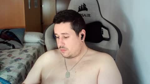 Snapshot of pollito_95 chatting on 12-08-24, 11:14 Pollito online show from 12-08-24, 11:14