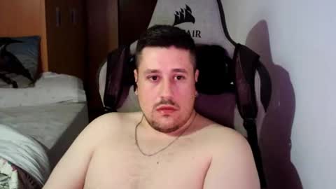 Snapshot of pollito_95 chatting on 01-21-25, 12:04 Pollito online show from 01-21-25, 12:04