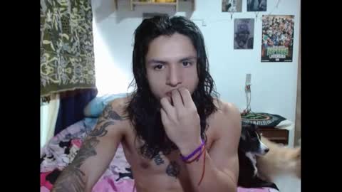 Snapshot of pollon8_kbezon chatting on 01-08-25, 04:00 Gian online show from 01-08-25, 04:00