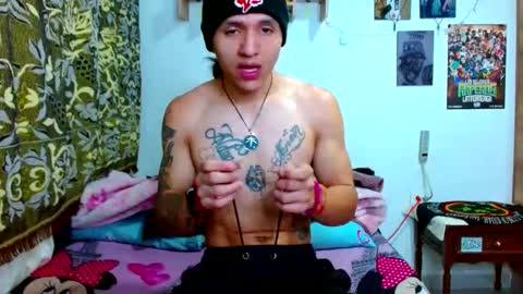 Snapshot of pollon8_kbezon chatting on 02-18-25, 06:26 Gian online show from 02-18-25, 06:26