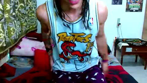 Snapshot of pollon8_kbezon chatting on 03-05-25, 05:18 Gian online show from 03-05-25, 05:18