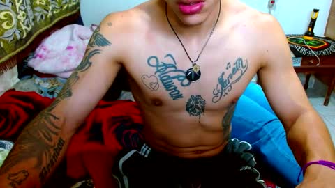 Snapshot of pollon8_kbezon chatting on 03-08-25, 04:12 Gian online show from 03-08-25, 04:12