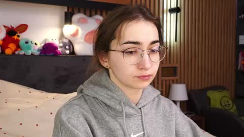 Polly online show from 02-27-26, 07:41