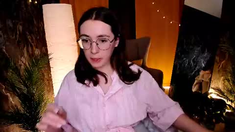 Snapshot of polly_pop_ chatting on 07-18-26, 09:57 Polly online show from 07-18-26, 09:57