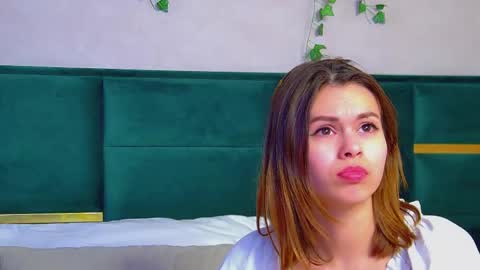 Polly online show from 03-02-25, 06:48