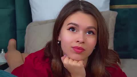 Polly online show from 11-12-25, 07:09