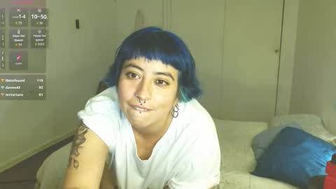 Poly online show from 02-03-26, 02:53