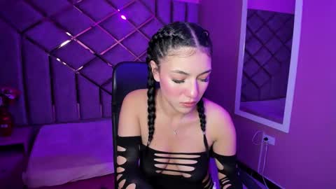 poly sasha  online show from 01-14-26, 03:56