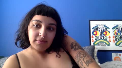 Snapshot of polymamii chatting on 02-14-26, 10:39 polymamii online show from 02-14-26, 10:39