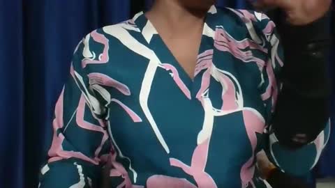 Snapshot of poojalady chatting on 04-28-26, 05:18 poojalady online show from 04-28-26, 05:18