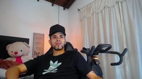 Snapshot of pool_vega chatting on 10-15-25, 02:01 pool online show from 10-15-25, 02:01