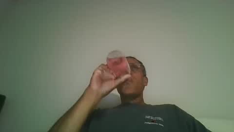 Snapshot of poolguy2496 chatting on 10-11-25, 03:06 poolguy2496 online show from 10-11-25, 03:06