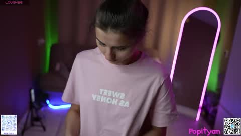 Louise  see you on December 1  at 2200 UTC3 online show from 04-19-26, 07:07