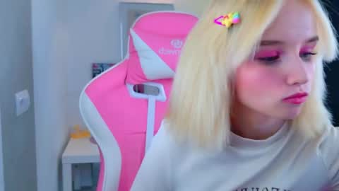 Hi Daddy Im Jane online show from 04-13-26, 09:26