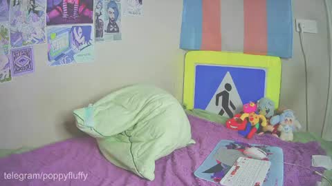 poppyfluffy online show from 03-12-26, 02:50