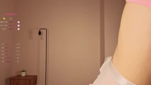 Agnes online show from 11-26-25, 09:16