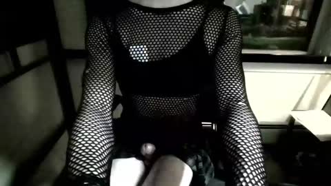 porcelain_tears01 online show from 02-21-26, 06:36