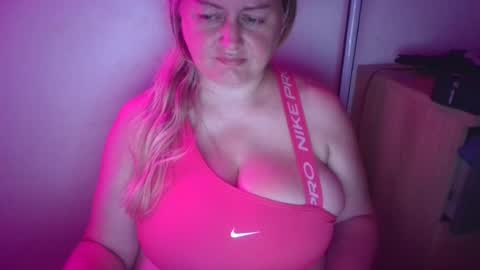 Snapshot of pornbusty chatting on 07-09-26, 07:07 MelissOfficial online show from 07-09-26, 07:07