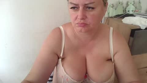 Snapshot of pornbusty chatting on 07-16-26, 06:52 MelissOfficial online show from 07-16-26, 06:52