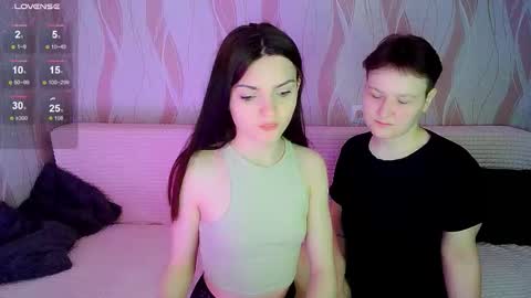 Snapshot of pornostendup chatting on 10-11-25, 07:23 Ana and Tati online show from 10-11-25, 07:23