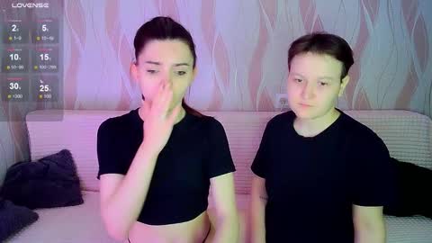 Snapshot of pornostendup chatting on 10-23-25, 07:56 Ana and Tati online show from 10-23-25, 07:56