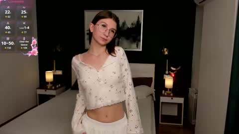 Elizabeth online show from 09-20-25, 06:42