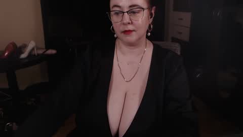 Snapshot of posh_mistress chatting on 12-22-24, 05:12 PoshMistres    online show from 12-22-24, 05:12