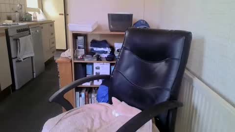 Snapshot of poshman65 chatting on 07-04-26, 09:48 poshman65 online show from 07-04-26, 09:48
