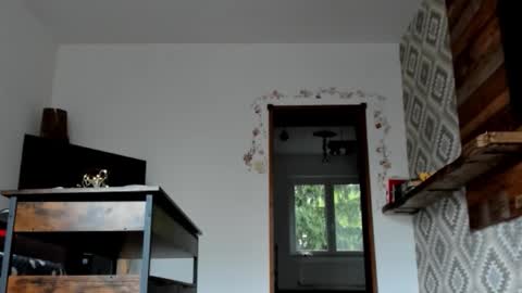 Snapshot of positivevibess chatting on 10-03-25, 12:24 positivevibess online show from 10-03-25, 12:24