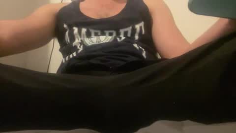 Snapshot of poulpossss chatting on 07-17-26, 09:16 poulpossss online show from 07-17-26, 09:16