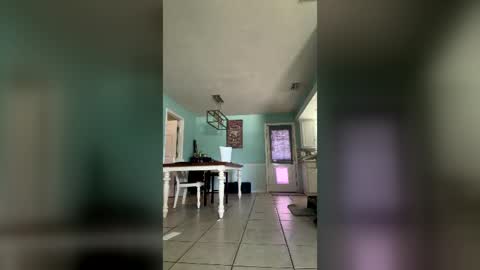 Snapshot of poundkakes chatting on 06-22-26, 04:59 poundkakes online show from 06-22-26, 04:59