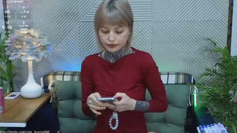 Lola online show from 04-13-26, 04:18