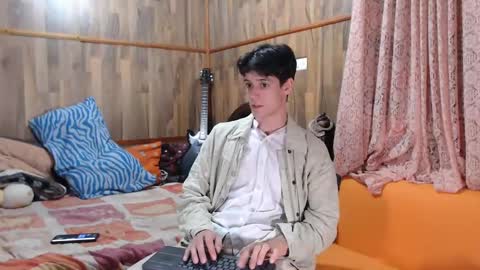 chris independent  online show from 02-17-25, 02:42