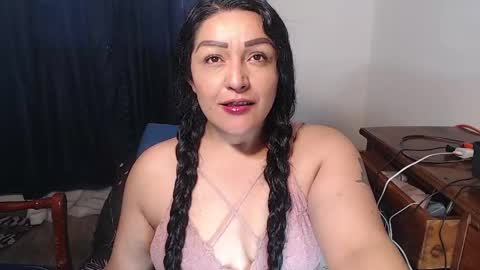 Snapshot of ppepittaaredd chatting on 05-22-26, 10:43 maryana online show from 05-22-26, 10:43