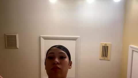 Snapshot of pr3ttynperla chatting on 09-27-25, 01:10 pr3ttynperla online show from 09-27-25, 01:10