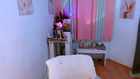 preciosa_banks69 online show from 07-22-26, 12:19