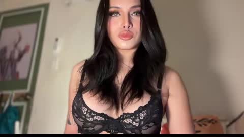 Snapshot of precious_amber69 chatting on 02-05-25, 03:13 Oh my Amber online show from 02-05-25, 03:13