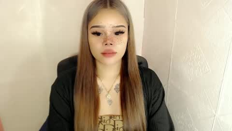 MAXXINE online show from 02-17-25, 11:02