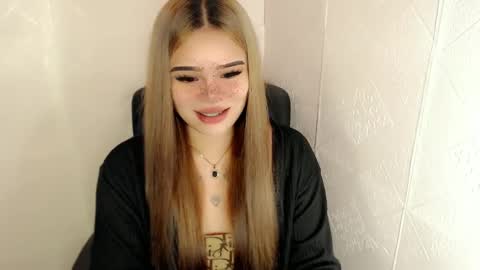 MAXXINE online show from 03-11-25, 12:54