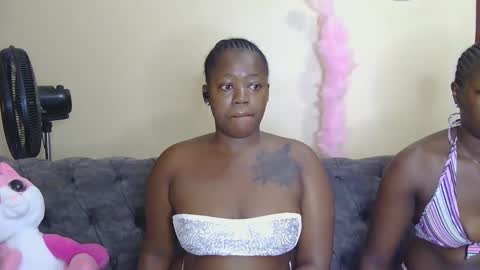 Snapshot of preetycookie chatting on 01-22-25, 02:37 Lilly online show from 01-22-25, 02:37