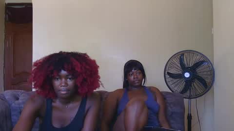 Snapshot of preetycookie chatting on 01-28-25, 12:22 Lilly online show from 01-28-25, 12:22