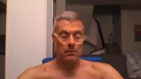 Snapshot of prendimisubito chatting on 07-07-26, 10:47 prendimisubito online show from 07-07-26, 10:47