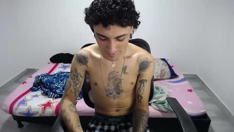 Plux online show from 10-29-25, 03:58